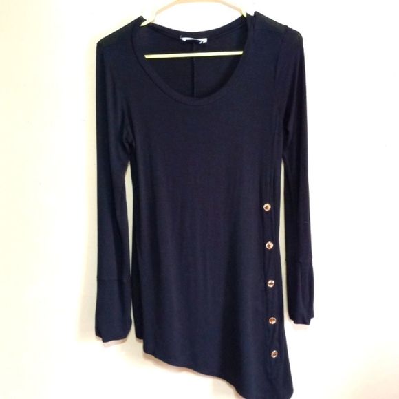 The zig Zag Stripe rayon spandex with golden accent buttons tunic top, sz M - Picture 3 of 6